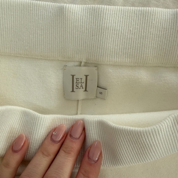 NWOT - Helsa Elvira Shorts in Cream, Size Small - Picture 4 of 7